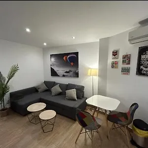 Acogedor Picasso Apartamento